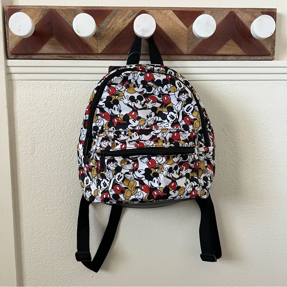 NWT l Bioworld Disney Mickey Mouse mini backpack